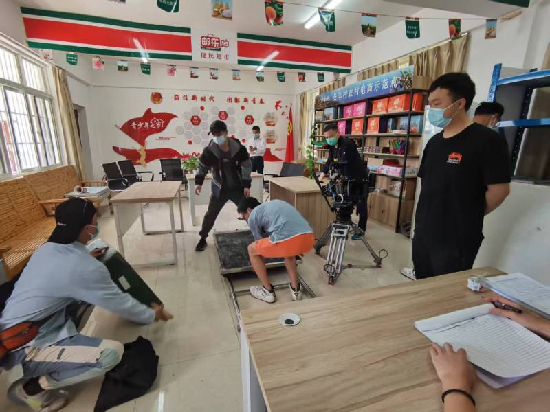 一支视频激活品牌生命力｜海丰县产品视频拍摄公司的创意魔法秀